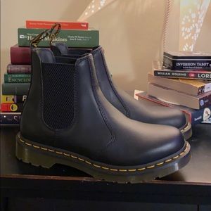 Dr. Martin Chelsea Boots